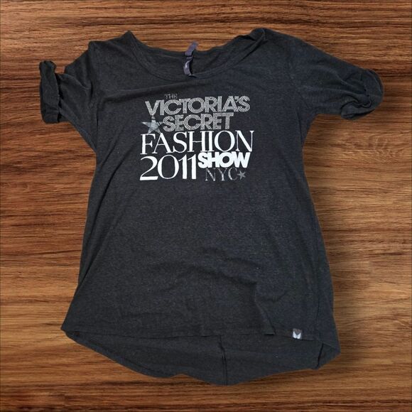Victoria's Secret Black Super Model Essentials 2011 Fashion Show Tee Shirt - Picture 1 of 5
